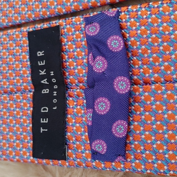 Ted Baker London 100% Italian Silk Tie - Picture 1 of 7